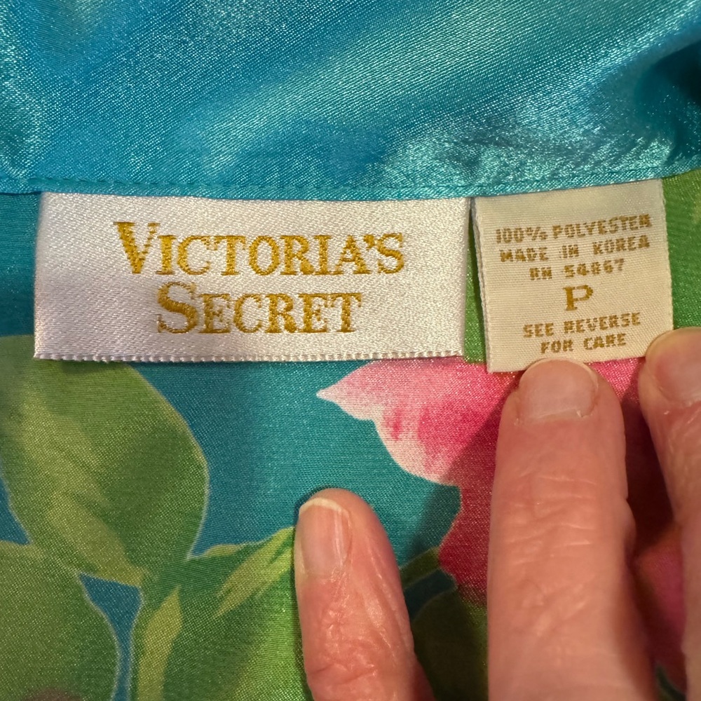 Victoria’s Secret Teal Hawaiian Vintage 90s Satin Pajamas Size P (XS) - Picture 12 of 13
